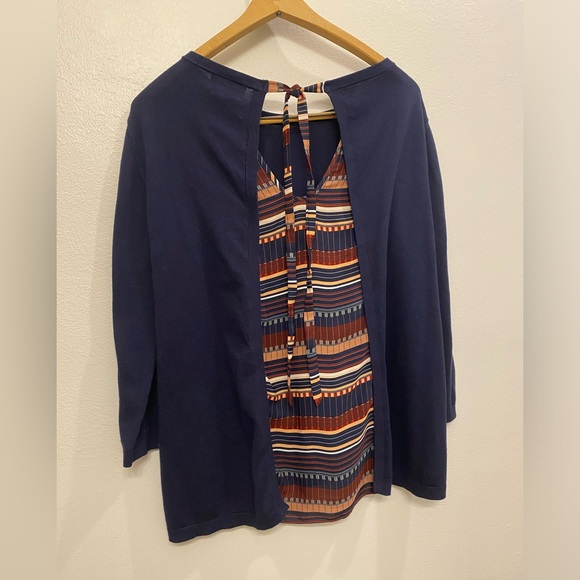 Loft Outlet navy/multicolored light sweater , size large - Picture 3 of 5